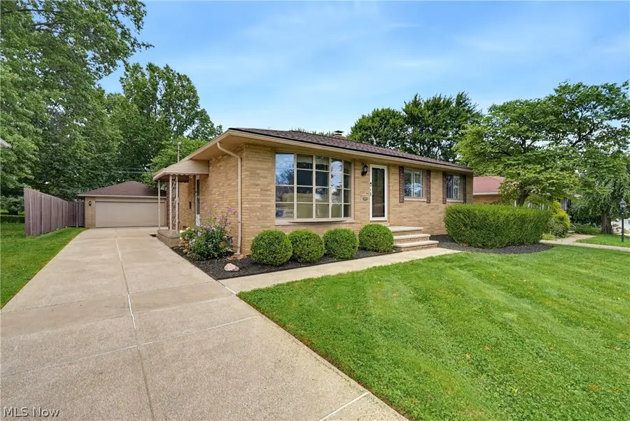 7386 Meadow Lane, Parma, OH 44134 - #2