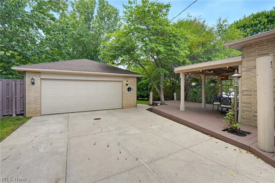 7386 Meadow Lane, Parma, OH 44134 - #3