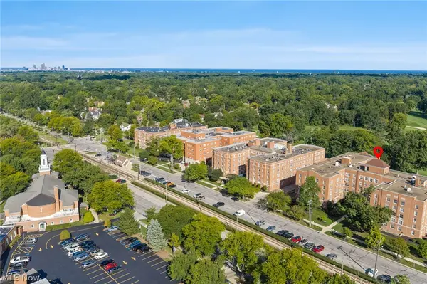 19101 Van Aken Boulevard #428, Shaker Heights, OH 44122