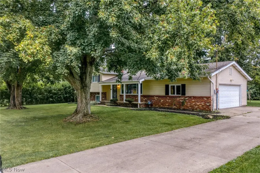 42650 Adelbert Street, Elyria, OH 44035 - #2
