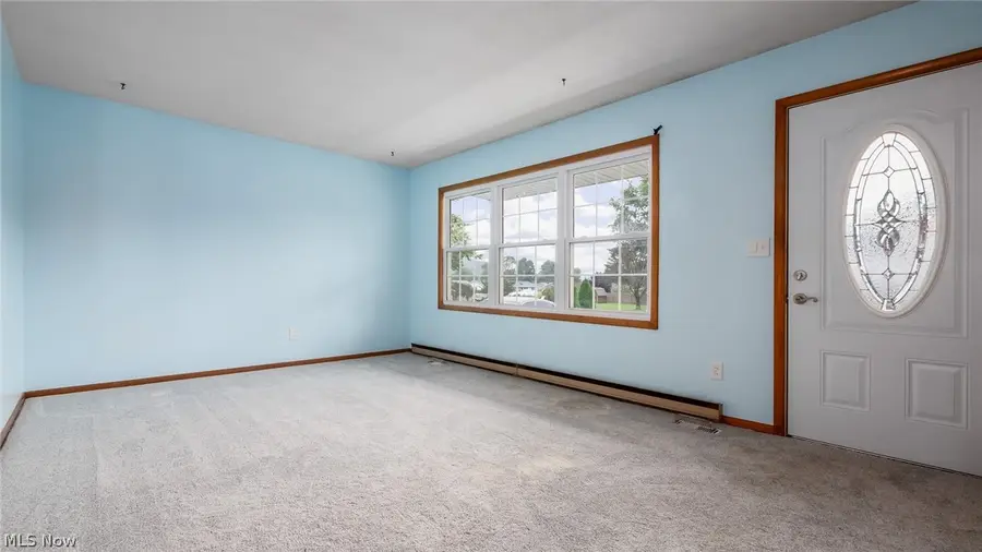 1735 Holly Drive, Zanesville, OH 43701 - #2