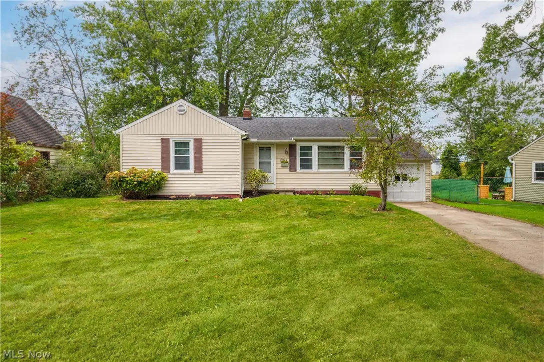 8224 Westmoor Road, Mentor, OH 44060 - #1
