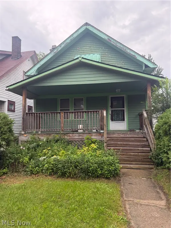 1723 Hillview Road, Cleveland, OH 44112