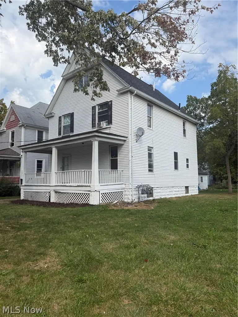 761 Washington Avenue, Lorain, OH 44052 - #2