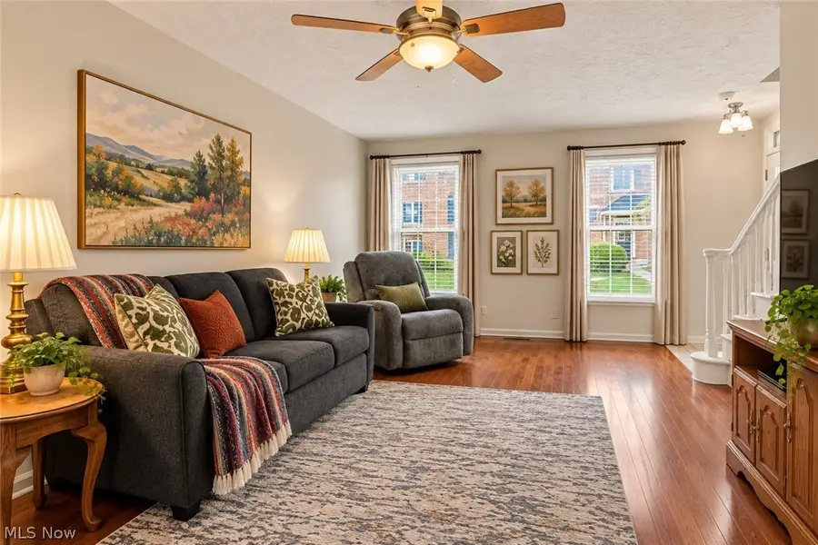 5612 Chelmsford Drive, Lyndhurst, OH 44124 - #2