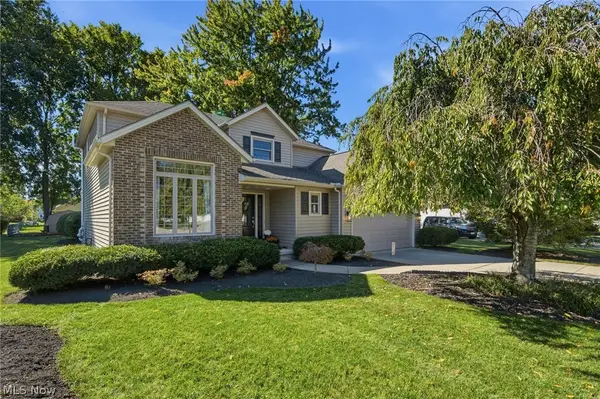 30019 Wellington Drive, North Olmsted, OH 44070