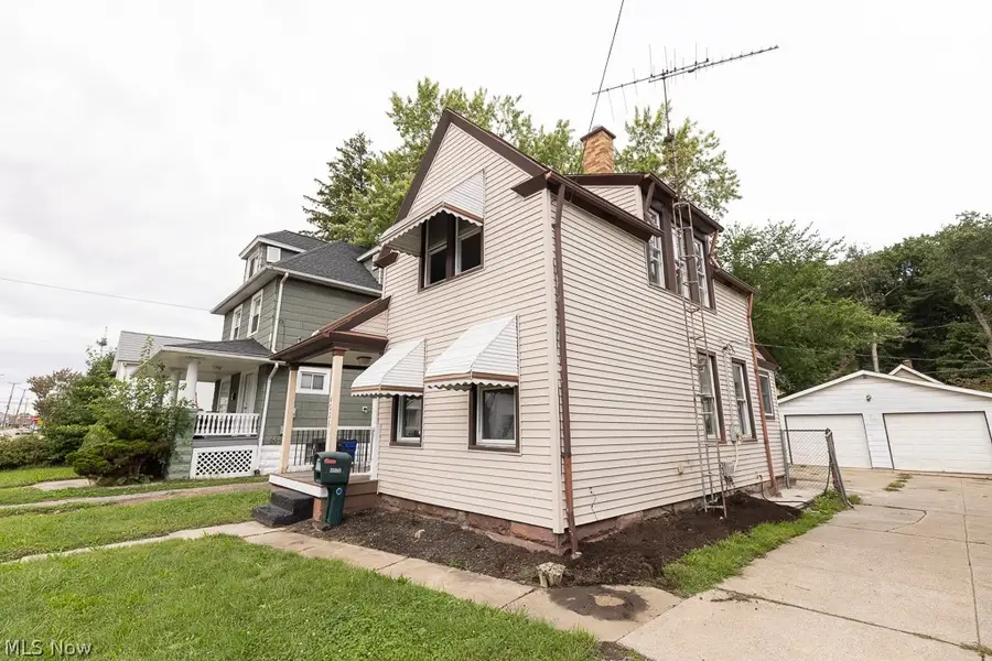 4026 Muriel Avenue, Cleveland, OH 44109 - #3