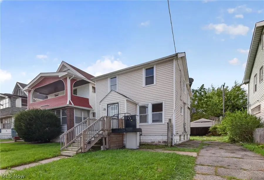 11812 Angelus Avenue, Cleveland, OH 44105 - #3
