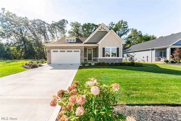 1164 Fox Run, Grafton, OH 44044