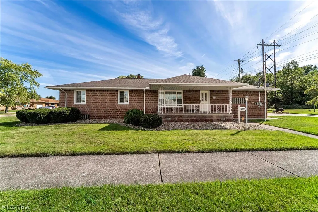 2502 E 35th Street, Lorain, OH 44055 - #1