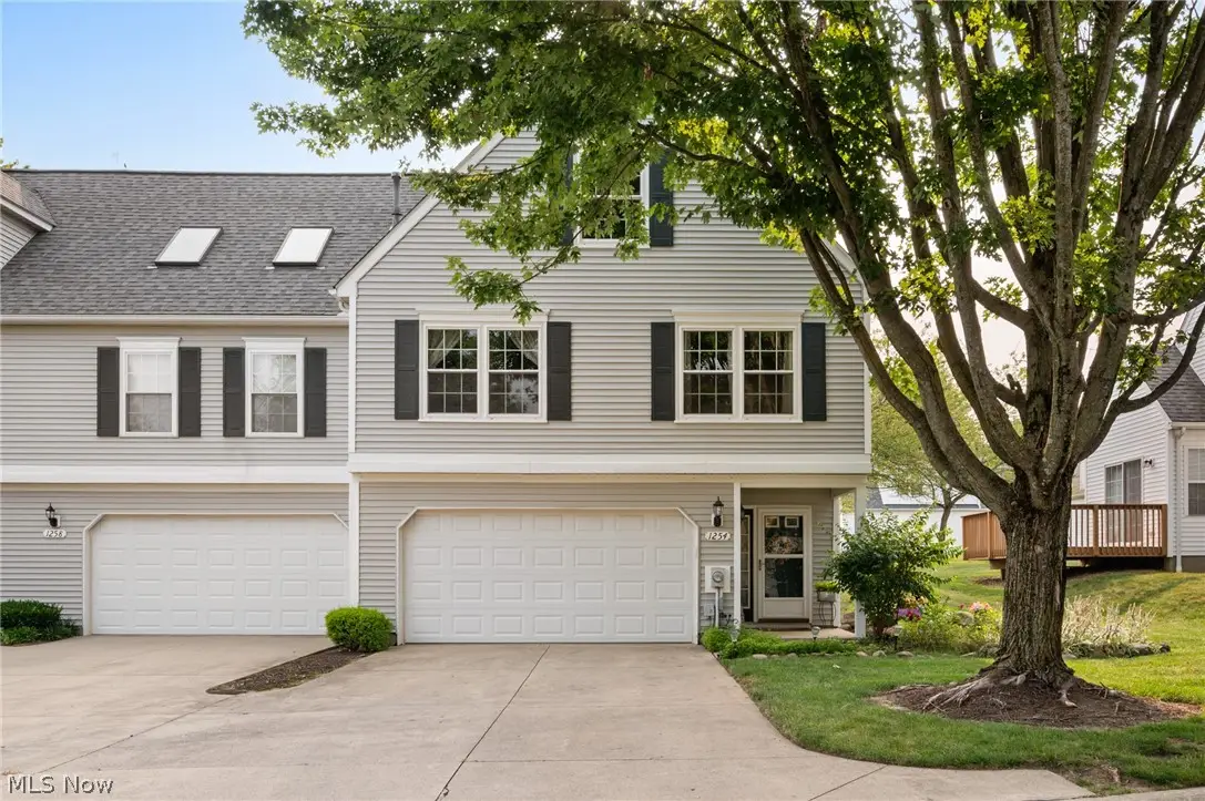 1254 Village, Tallmadge, OH 44278 - #1