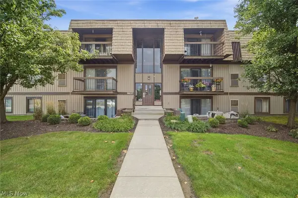9620 Cove Drive, North Royalton, OH 44133