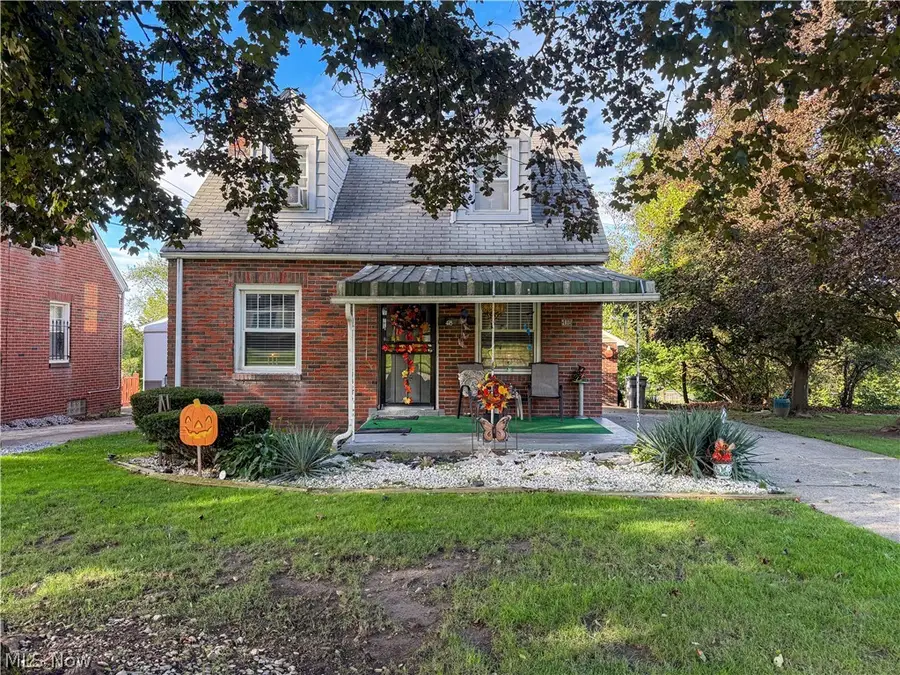 418 E Laclede Avenue, Youngstown, OH 44507 - #2