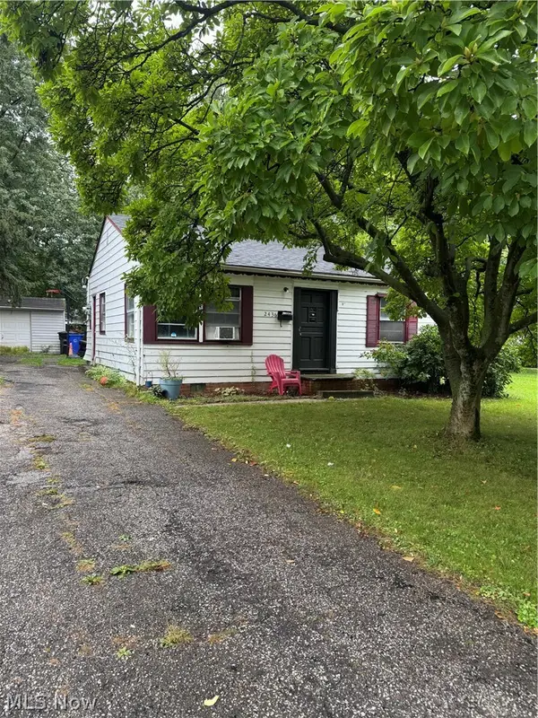 2436 Greenvale Road, Cleveland, OH 44121