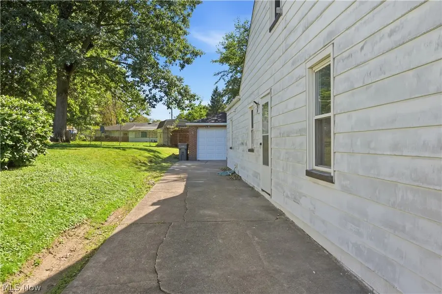 729 Pasadena Avenue, Youngstown, OH 44502 - #3