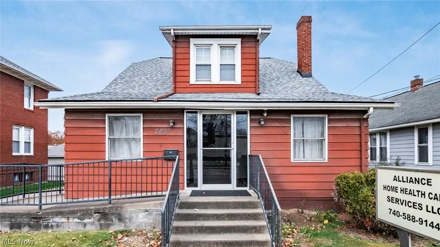 2437 Maple Avenue, Zanesville, OH 43701 - #2