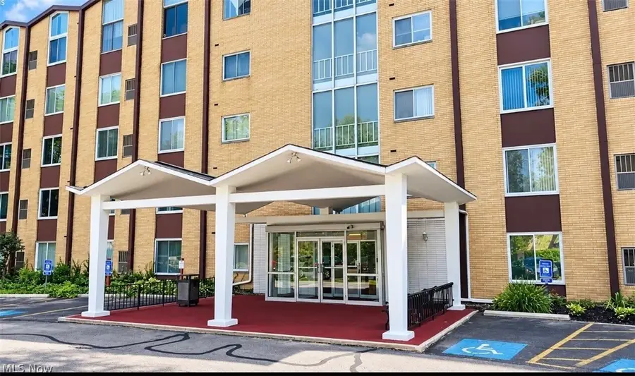 25735 Lorain Road #224, North Olmsted, OH 44070 - #2