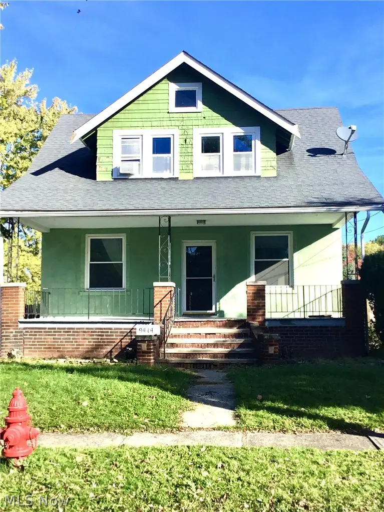 9474 Roxbury Road, Parma Heights, OH 44130 - #2