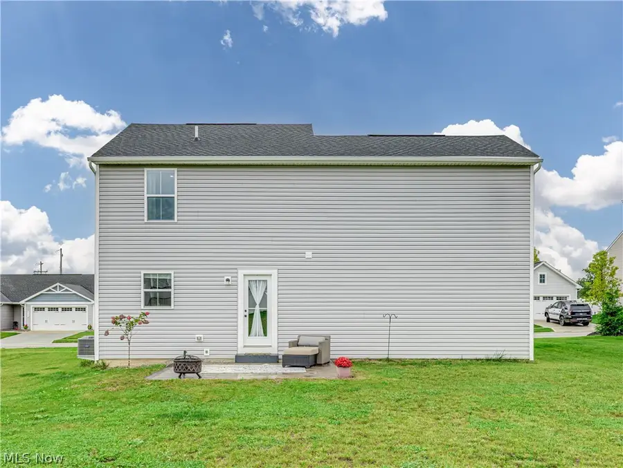 2632 Bishop Oval, Barberton, OH 44203 - #3