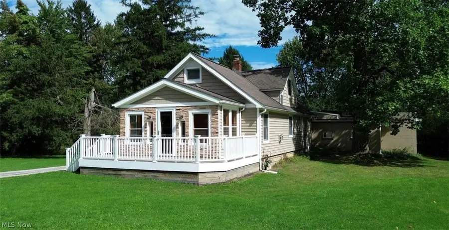 3795 Irving Park Avenue, Woodmere, OH 44122 - #2