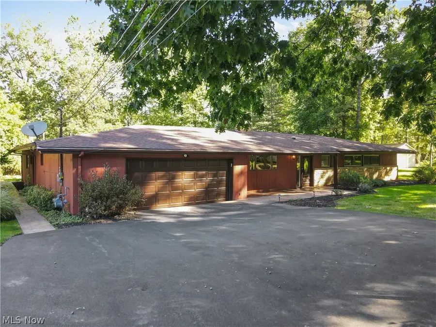 12940 W Linden Lane, Parma, OH 44130 - #2