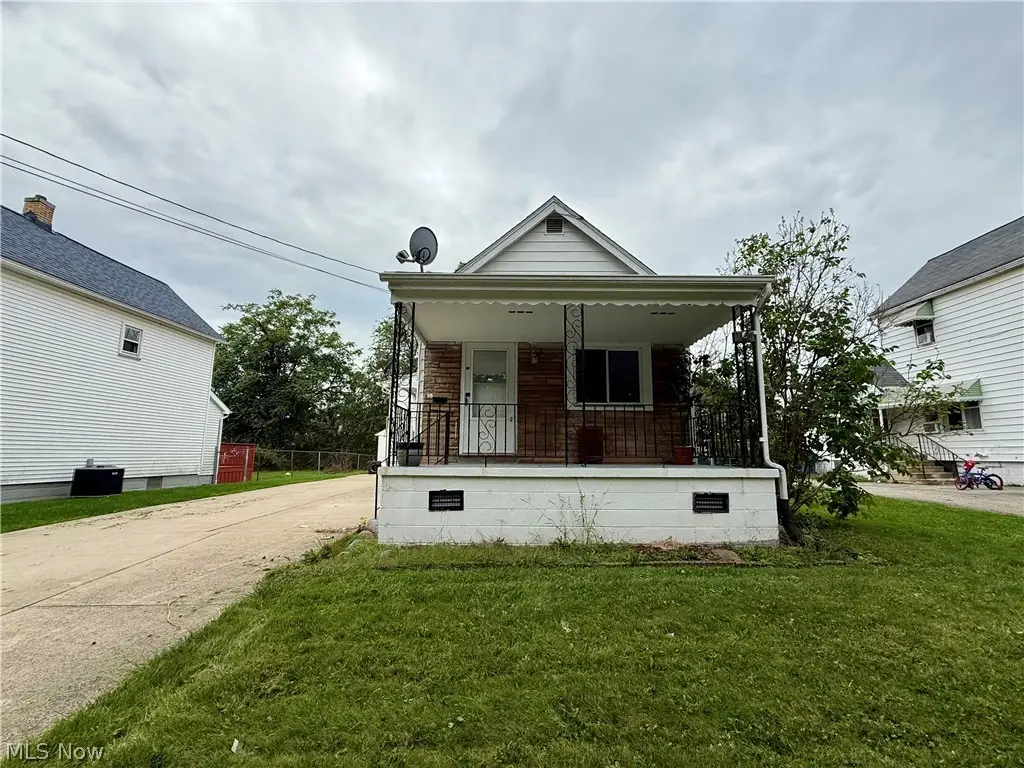 38 Regent Street, Campbell, OH 44405 - #1