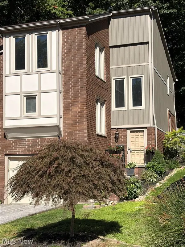 6855 W Fitzwater Road, Brecksville, OH 44141