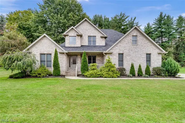 2037 Bishop Woods Court, Poland, OH 44514
