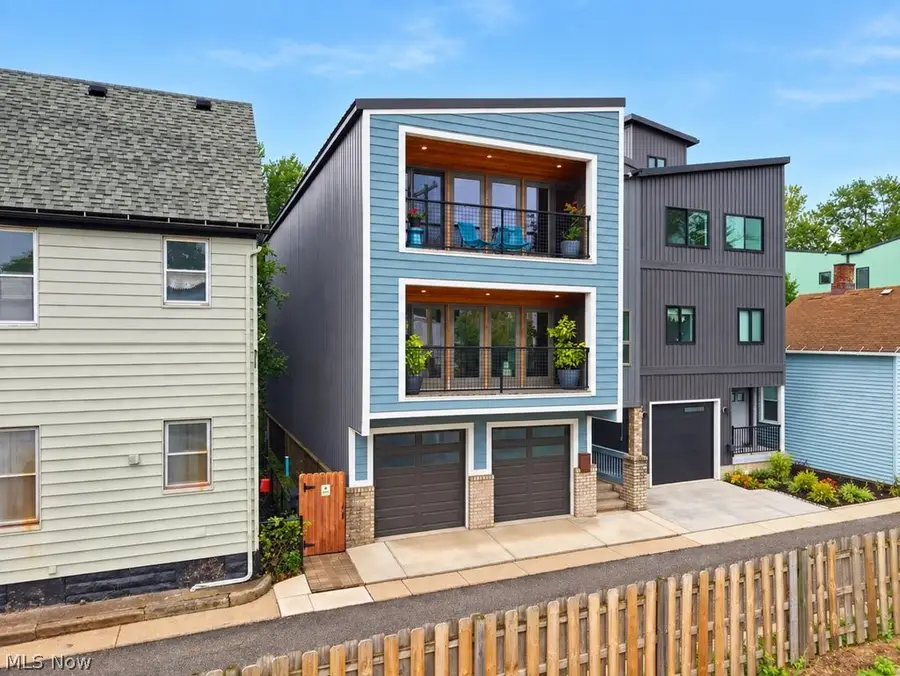 2441 Thurman Avenue, Cleveland, OH 44113 - #3