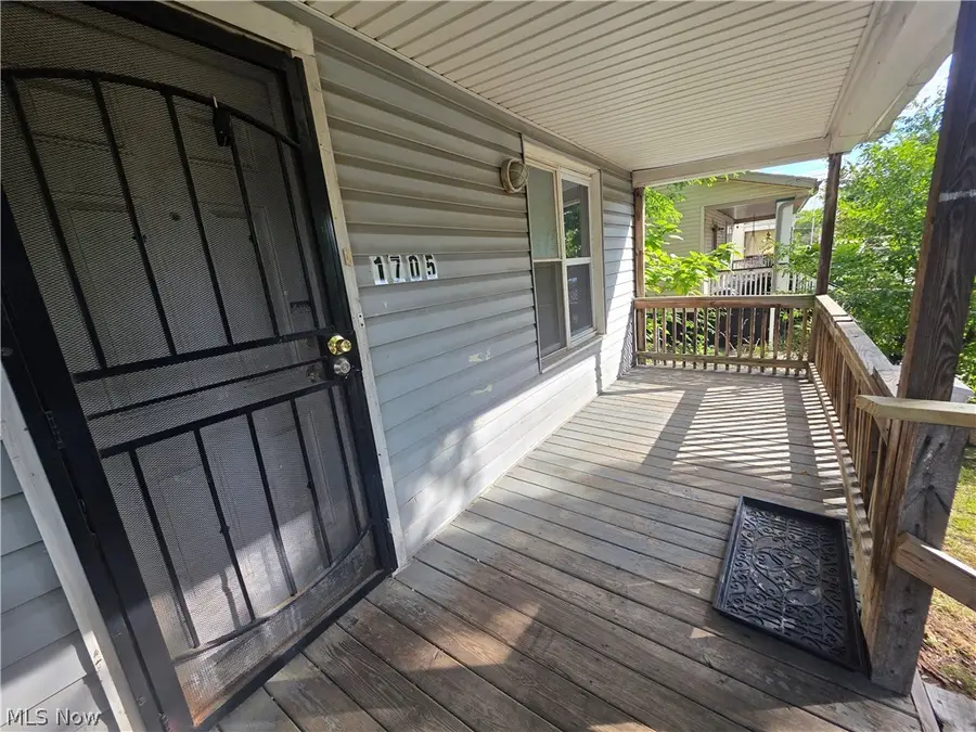 1705 E 84 Street, Cleveland, OH 44103 - #3