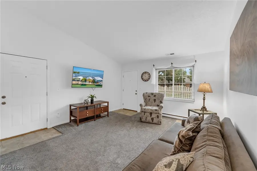 35255 Greenwich Avenue, North Ridgeville, OH 44039 - #3