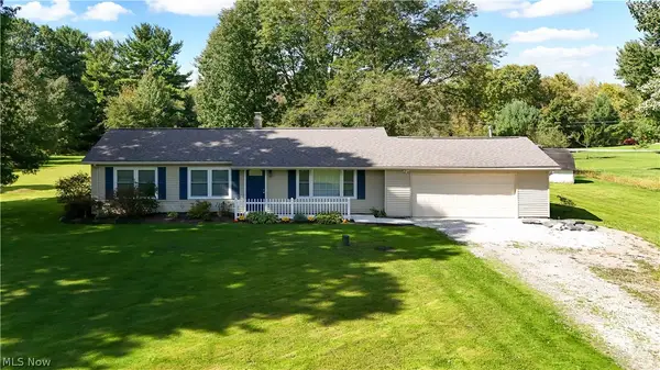 295 Cambridge Drive, Aurora, OH 44202