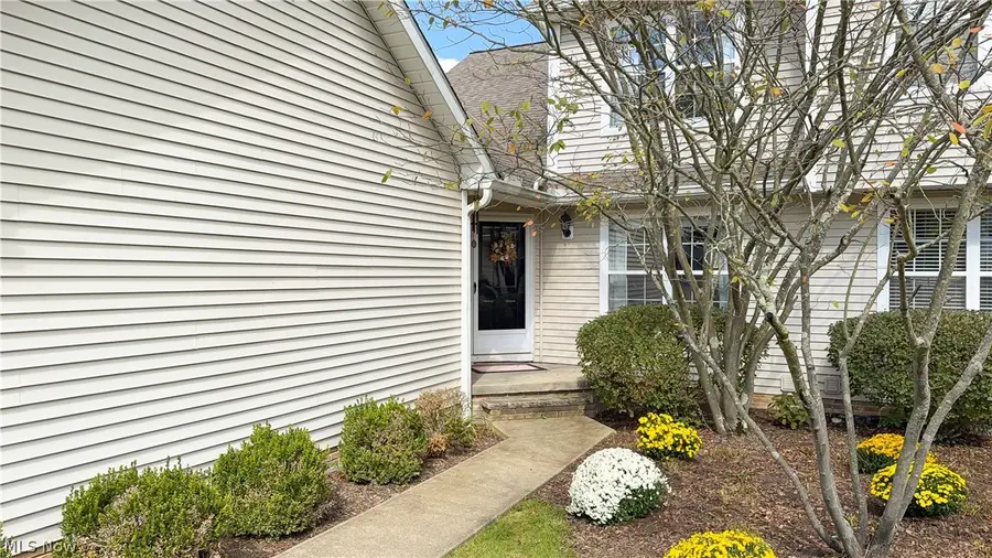 340 Blair Circle, Aurora, OH 44202 - #2