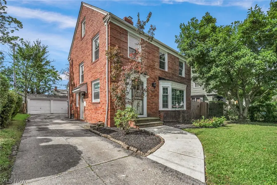 3012 Keswick Road, Cleveland, OH 44120 - #2