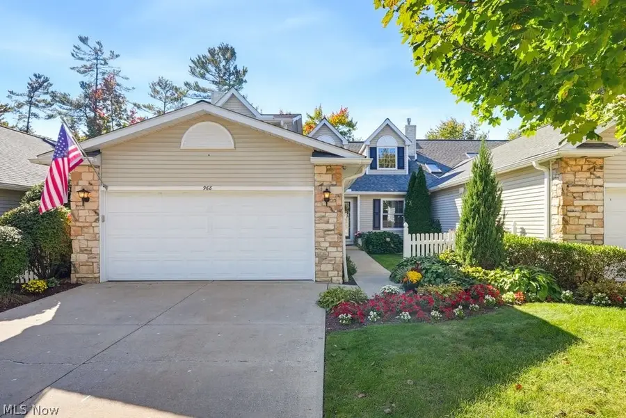 968 Grand View Lane, Aurora, OH 44202 - #3