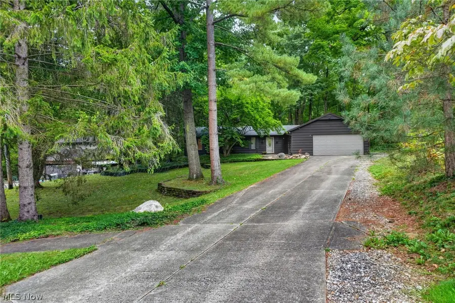 14627 Mill Hollow Lane, Strongsville, OH 44136 - #3