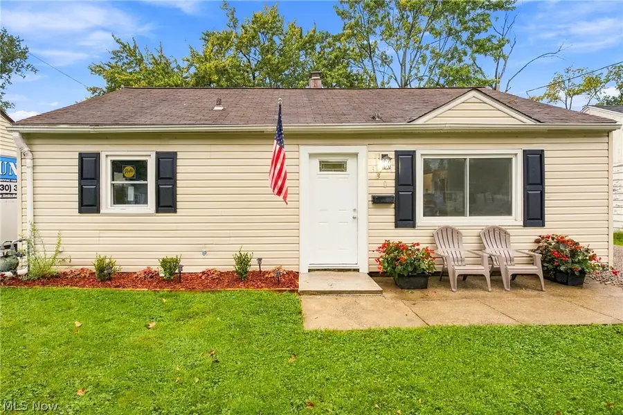330 Roosevelt Avenue, Elyria, OH 44035 - #2