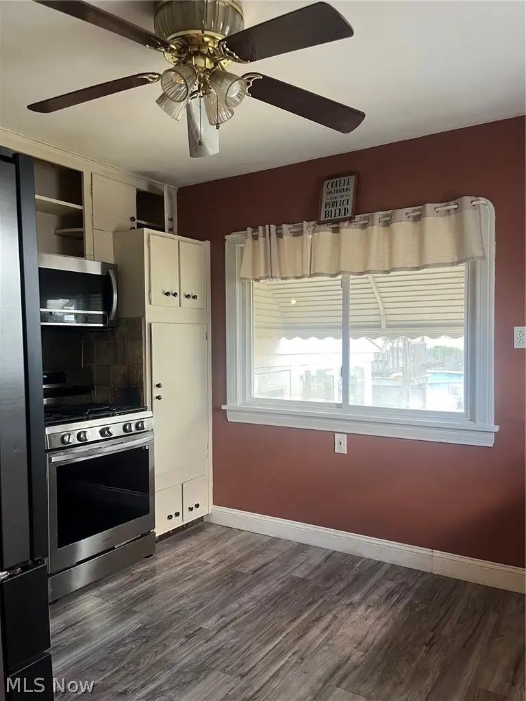 4306 W 58th Street, Cleveland, OH 44144 - #3