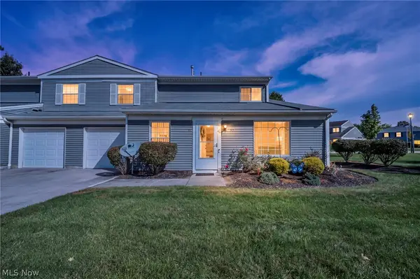 97 Firebush Lane, Northfield, OH 44067