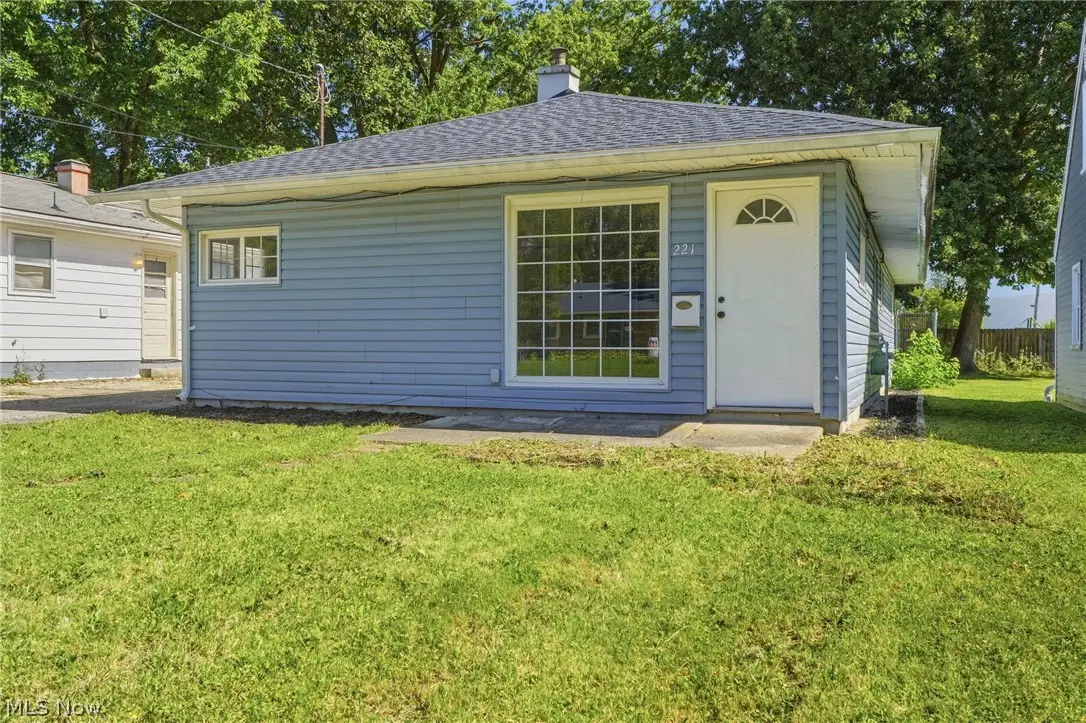221 Carnegie, Youngstown, OH 44515 - #1