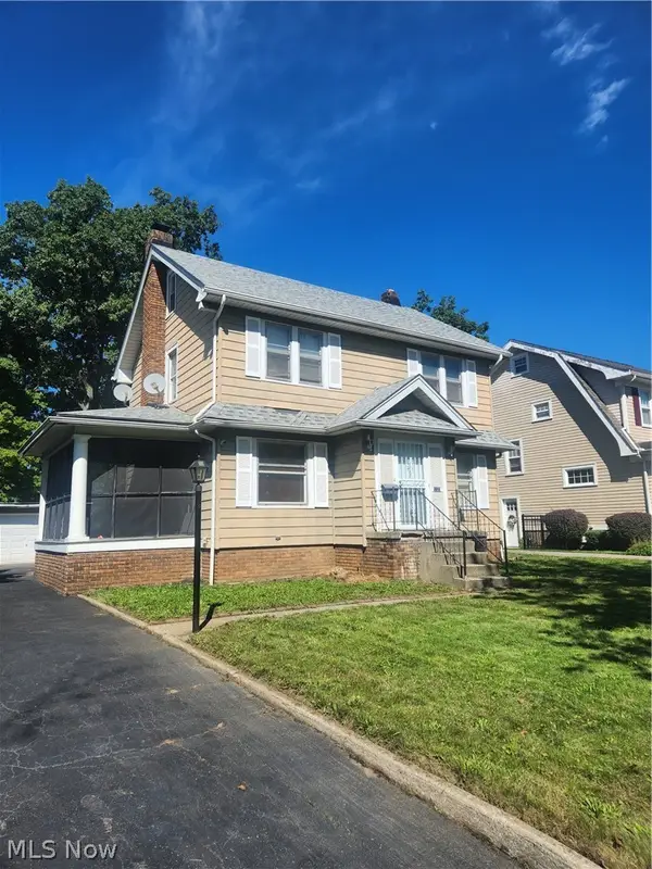 3323 Dellwood Road, Cleveland Heights, OH 44118