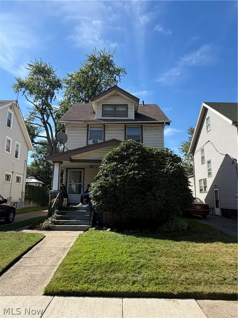 3884 E 42nd Street, Newburgh Heights, OH 44105 - #1