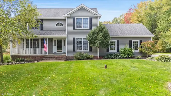 240 Greenview Drive, Aurora, OH 44202