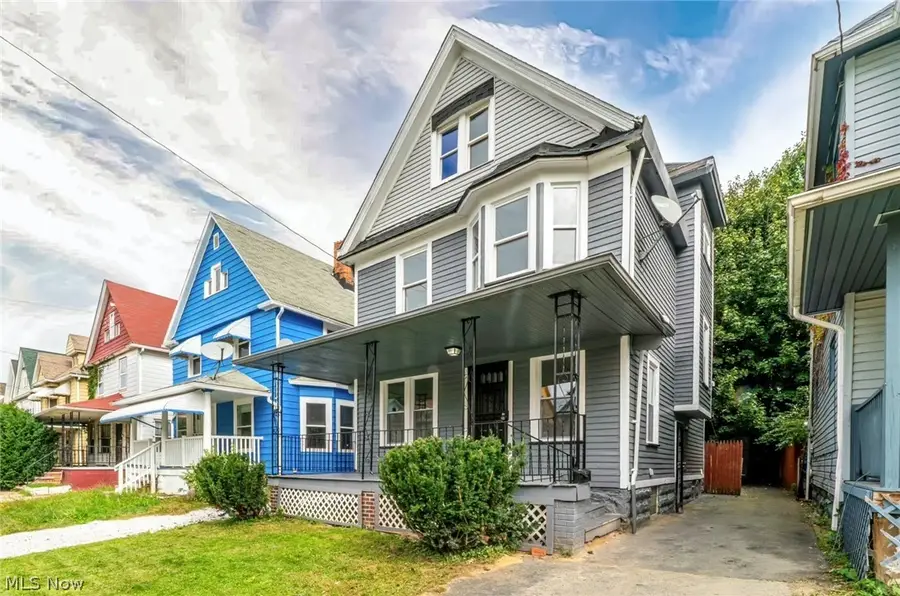 1217 E 113th Street, Cleveland, OH 44108 - #2