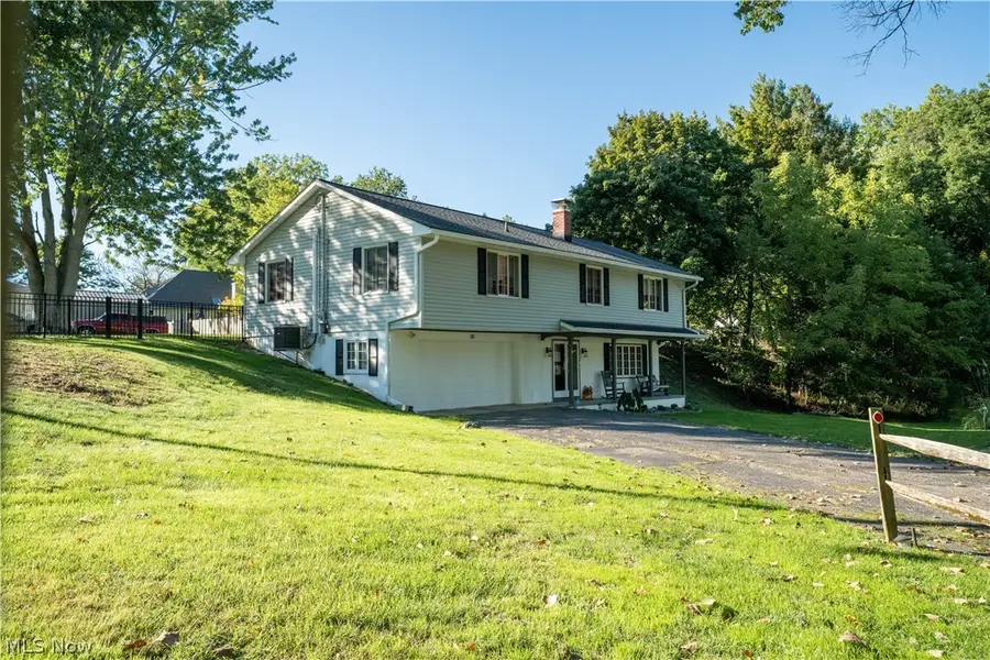 110 Berkshire Road, Elyria, OH 44035 - #3