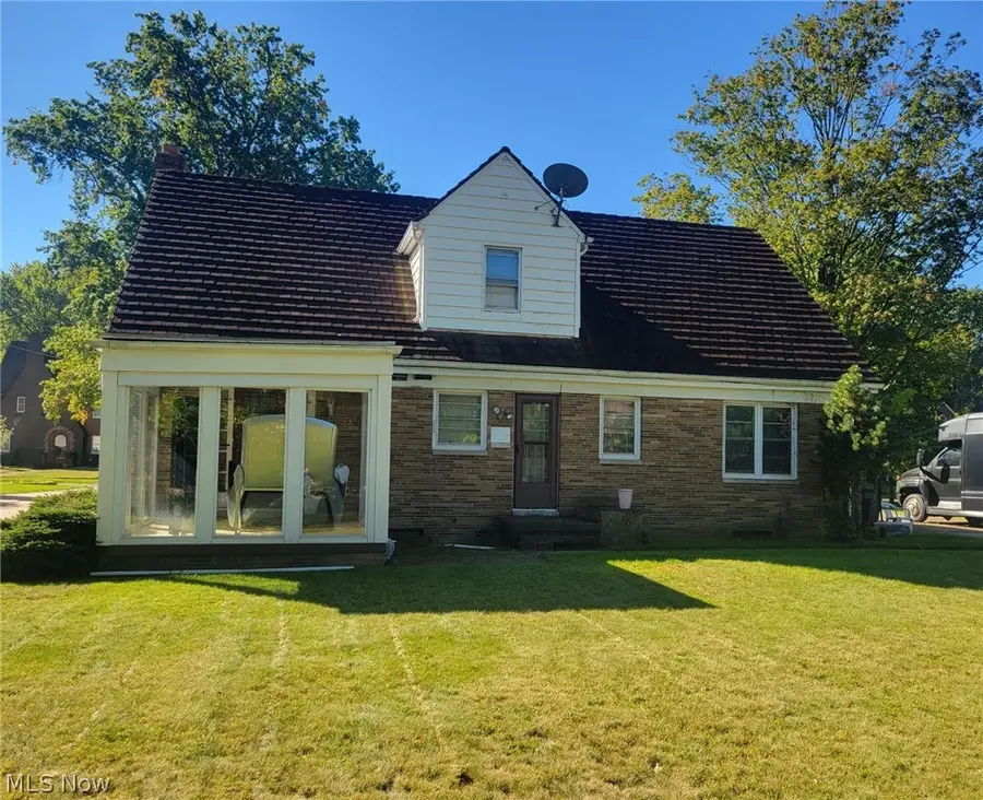 15609 Glynn Road, East Cleveland, OH 44112 - #2