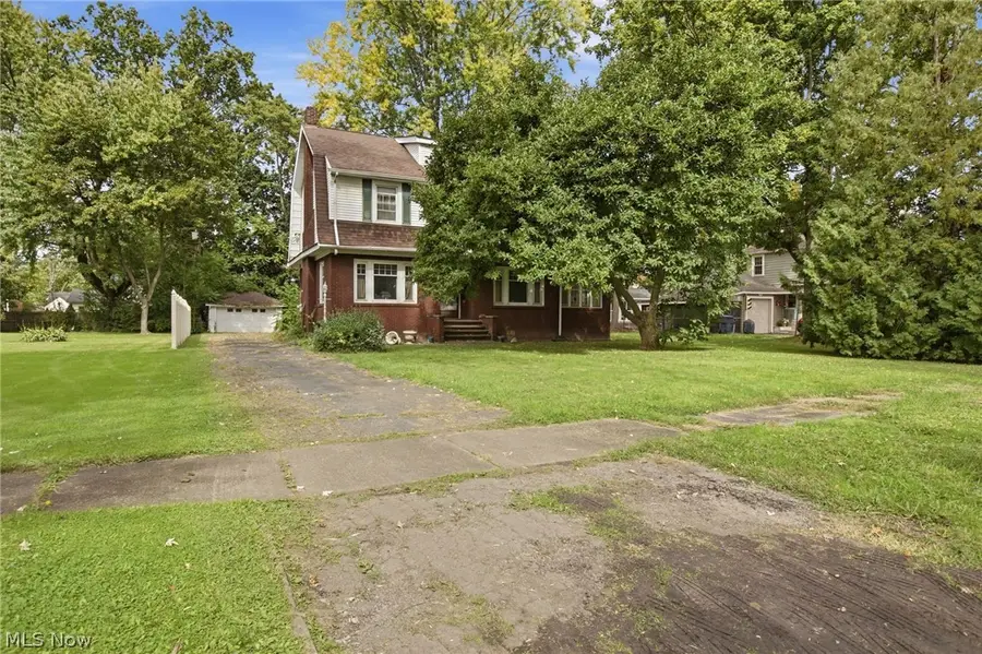 1334 Beechcrest Nw Street, Warren, OH 44485 - #3