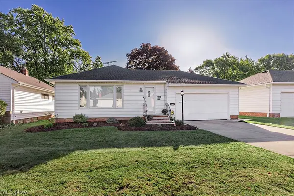 1673 Chelmsford Road, Mayfield Heights, OH 44124