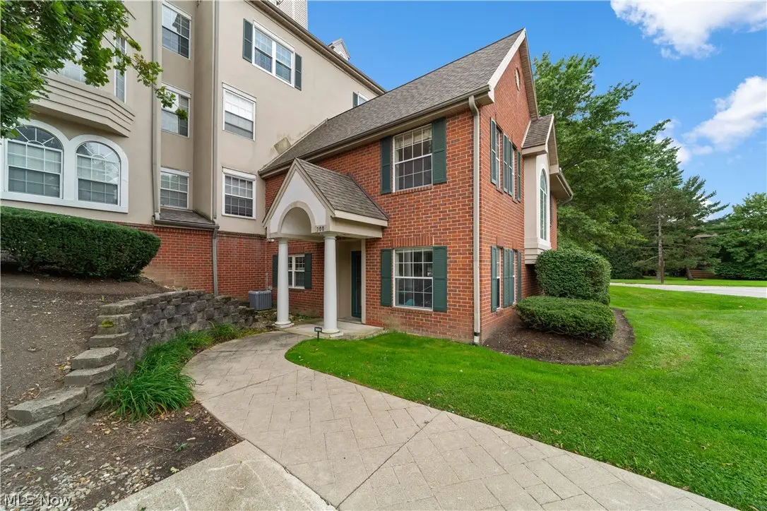 180 Fox Hollow Drive, Mayfield Heights, OH 44124 - #1