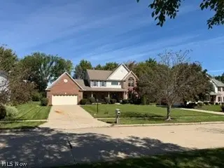 11816 Beckenham Road, North Royalton, OH 44133